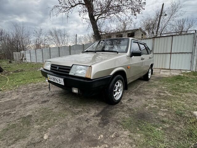 Желтый ВАЗ 2109, объемом двигателя 1.5 л и пробегом 99 тыс. км за 1200 $, фото 1 на Automoto.ua