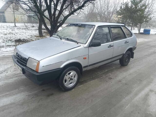 Серый ВАЗ 2109, объемом двигателя 1.5 л и пробегом 350 тыс. км за 650 $, фото 1 на Automoto.ua