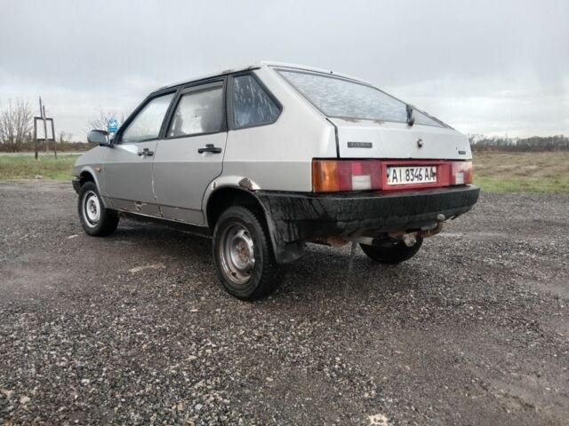 Серый ВАЗ 2109, объемом двигателя 1.5 л и пробегом 200 тыс. км за 692 $, фото 1 на Automoto.ua