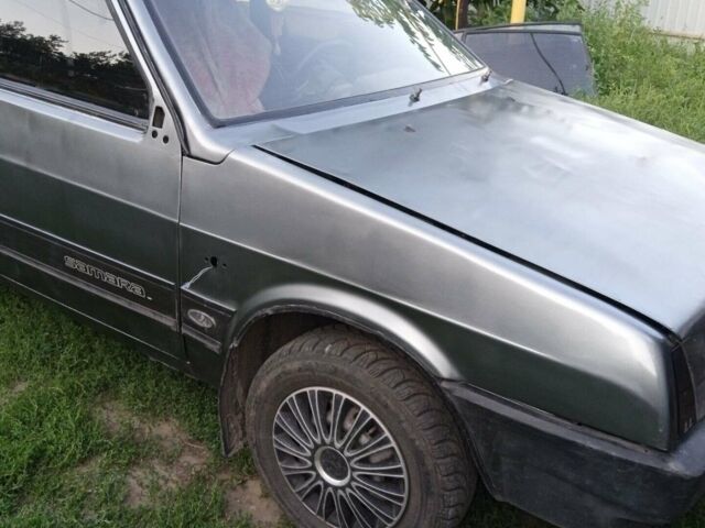 Серый ВАЗ 2109, объемом двигателя 1.5 л и пробегом 100 тыс. км за 1000 $, фото 1 на Automoto.ua