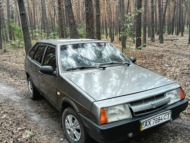 Сірий ВАЗ 2109, об'ємом двигуна 1.3 л та пробігом 250 тис. км за 1048 $, фото 1 на Automoto.ua