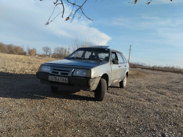 Серый ВАЗ 2109, объемом двигателя 0 л и пробегом 433 тыс. км за 582 $, фото 1 на Automoto.ua