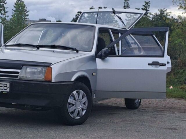 Серый ВАЗ 2109, объемом двигателя 1.5 л и пробегом 33 тыс. км за 1750 $, фото 1 на Automoto.ua