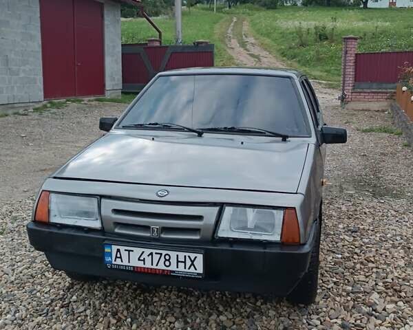 Серый ВАЗ 2109, объемом двигателя 1.3 л и пробегом 50 тыс. км за 1000 $, фото 1 на Automoto.ua