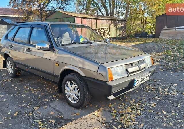 Серый ВАЗ 2109, объемом двигателя 1.3 л и пробегом 180 тыс. км за 1050 $, фото 1 на Automoto.ua