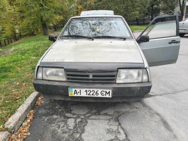 Серый ВАЗ 2109, объемом двигателя 1.5 л и пробегом 7 тыс. км за 602 $, фото 1 на Automoto.ua