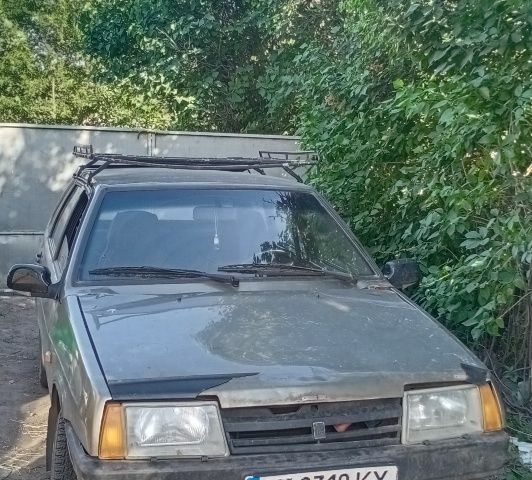 Серый ВАЗ 2109, объемом двигателя 1.5 л и пробегом 99 тыс. км за 976 $, фото 1 на Automoto.ua