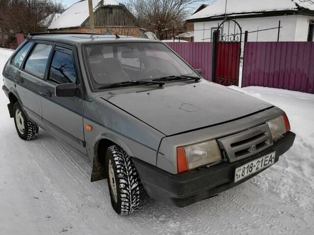 Серый ВАЗ 2109, объемом двигателя 1.3 л и пробегом 400 тыс. км за 700 $, фото 1 на Automoto.ua