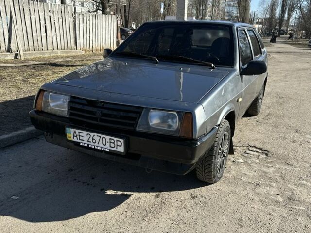 Серый ВАЗ 2109, объемом двигателя 1.3 л и пробегом 235 тыс. км за 1000 $, фото 1 на Automoto.ua