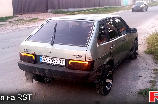 Сірий ВАЗ 2109, об'ємом двигуна 1.5 л та пробігом 111 тис. км за 800 $, фото 1 на Automoto.ua