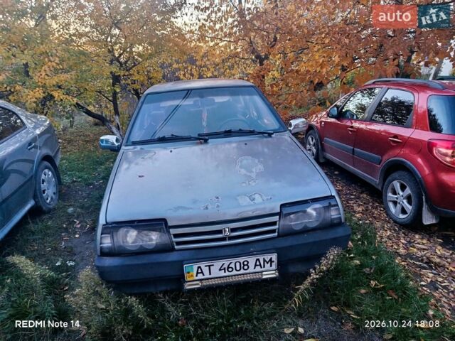 Серый ВАЗ 2109, объемом двигателя 1.5 л и пробегом 180 тыс. км за 400 $, фото 1 на Automoto.ua
