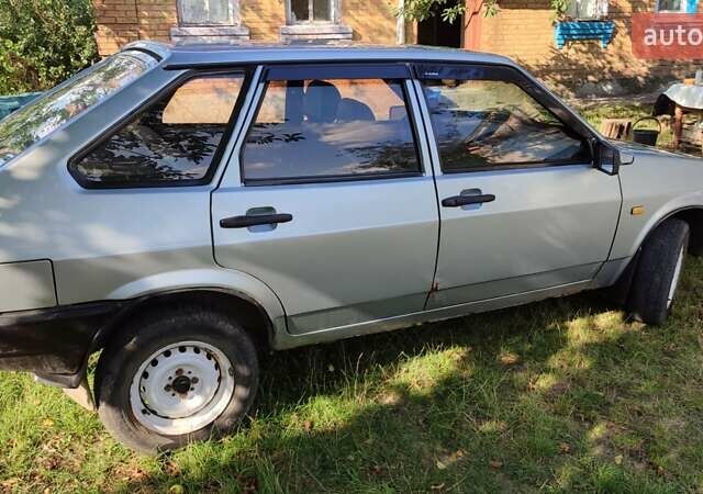 Серый ВАЗ 2109, объемом двигателя 1.6 л и пробегом 210 тыс. км за 700 $, фото 1 на Automoto.ua