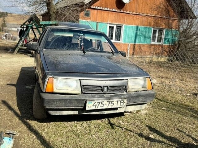 Серый ВАЗ 2109, объемом двигателя 1.5 л и пробегом 95 тыс. км за 600 $, фото 1 на Automoto.ua