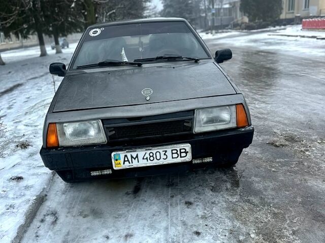 Серый ВАЗ 2109, объемом двигателя 1.3 л и пробегом 300 тыс. км за 1000 $, фото 1 на Automoto.ua