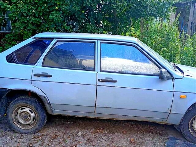 Сірий ВАЗ 2109, об'ємом двигуна 1.6 л та пробігом 24 тис. км за 550 $, фото 1 на Automoto.ua