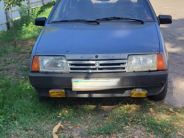 Серый ВАЗ 2109, объемом двигателя 1.5 л и пробегом 999 тыс. км за 800 $, фото 1 на Automoto.ua