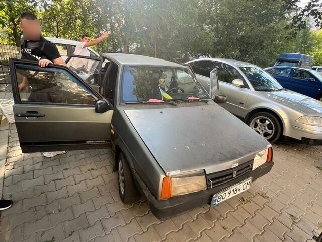Серый ВАЗ 2109, объемом двигателя 1.3 л и пробегом 271 тыс. км за 600 $, фото 1 на Automoto.ua