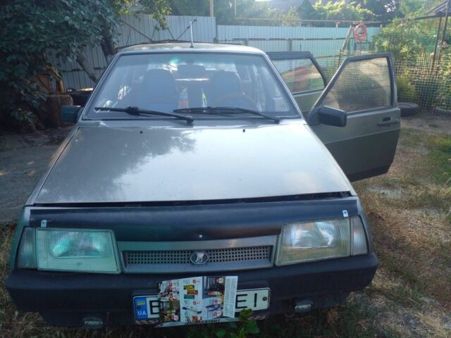 Серый ВАЗ 2109, объемом двигателя 0 л и пробегом 90 тыс. км за 842 $, фото 1 на Automoto.ua