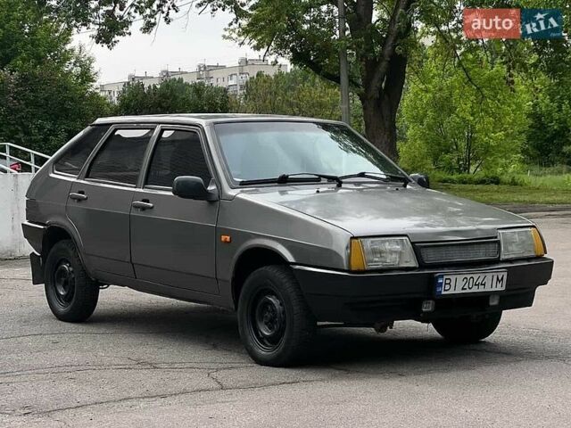 Серый ВАЗ 2109, объемом двигателя 1.3 л и пробегом 200 тыс. км за 899 $, фото 1 на Automoto.ua