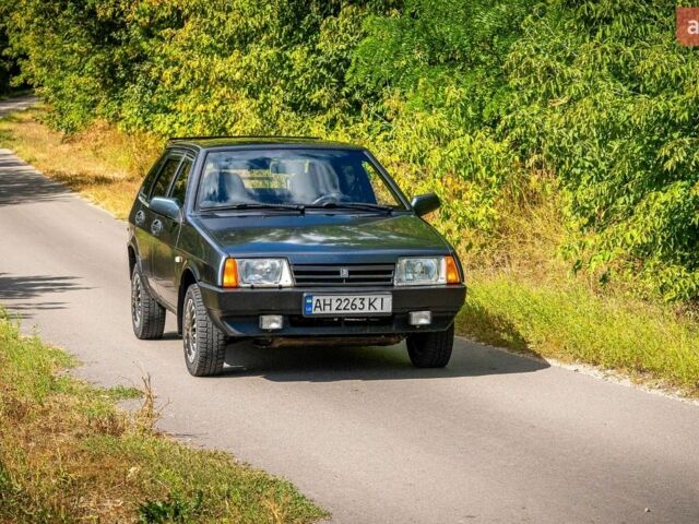 Серый ВАЗ 2109, объемом двигателя 1.5 л и пробегом 90 тыс. км за 1000 $, фото 1 на Automoto.ua