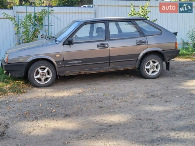 Серый ВАЗ 2109, объемом двигателя 1.5 л и пробегом 999 тыс. км за 800 $, фото 1 на Automoto.ua