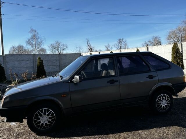 Серый ВАЗ 2109, объемом двигателя 1.5 л и пробегом 108 тыс. км за 1600 $, фото 1 на Automoto.ua