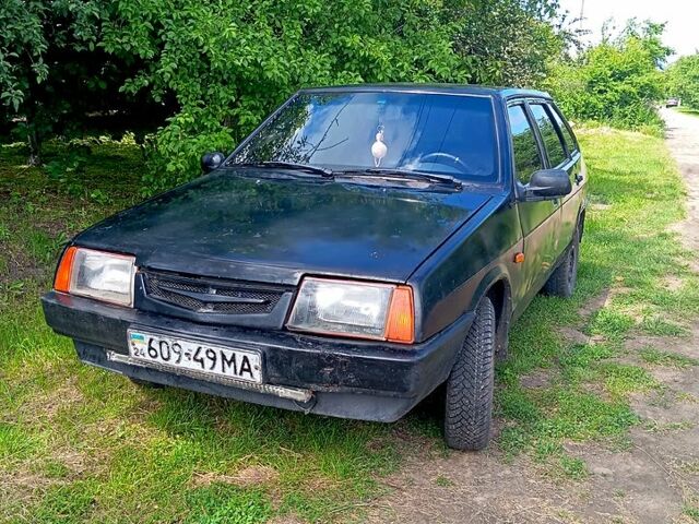 Серый ВАЗ 2109, объемом двигателя 1.5 л и пробегом 130 тыс. км за 550 $, фото 1 на Automoto.ua