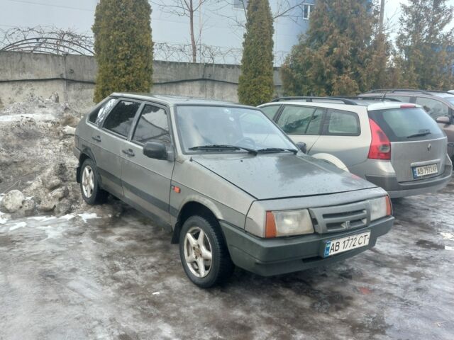 Серый ВАЗ 2109, объемом двигателя 1.3 л и пробегом 300 тыс. км за 1400 $, фото 1 на Automoto.ua