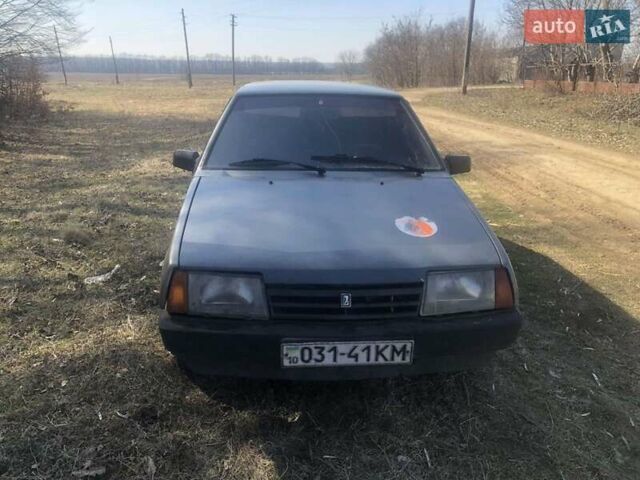 Серый ВАЗ 2109, объемом двигателя 1.5 л и пробегом 203 тыс. км за 600 $, фото 1 на Automoto.ua