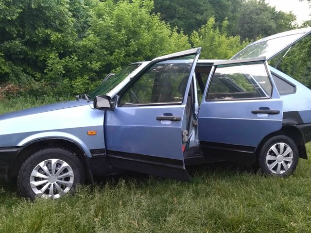 Серый ВАЗ 2109, объемом двигателя 1.5 л и пробегом 970 тыс. км за 999 $, фото 1 на Automoto.ua