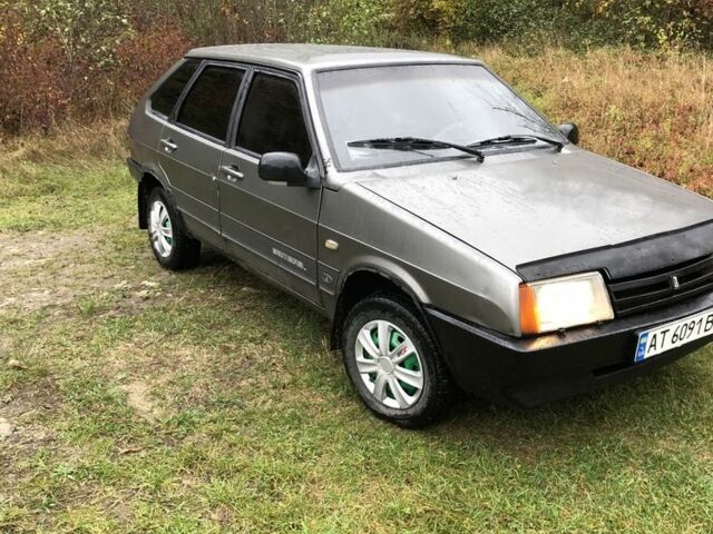 Серый ВАЗ 2109, объемом двигателя 1.3 л и пробегом 300 тыс. км за 799 $, фото 1 на Automoto.ua