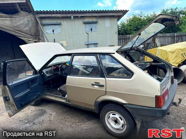 Серый ВАЗ 2109, объемом двигателя 1.5 л и пробегом 270 тыс. км за 1000 $, фото 1 на Automoto.ua