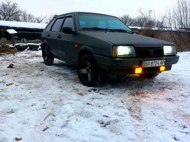 Сірий ВАЗ 2109, об'ємом двигуна 1.5 л та пробігом 290 тис. км за 1400 $, фото 1 на Automoto.ua