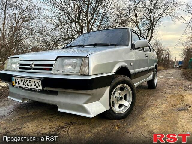 Серый ВАЗ 2109, объемом двигателя 1.5 л и пробегом 163 тыс. км за 1700 $, фото 1 на Automoto.ua