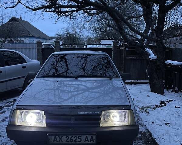 Серый ВАЗ 2109, объемом двигателя 1.5 л и пробегом 200 тыс. км за 1400 $, фото 1 на Automoto.ua
