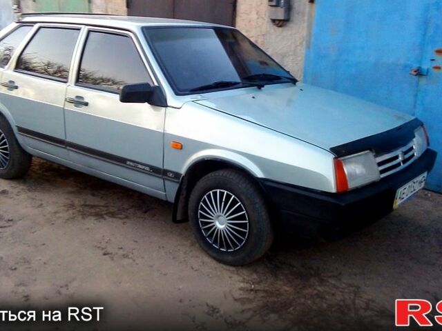 Серый ВАЗ 2109, объемом двигателя 1.5 л и пробегом 150 тыс. км за 1250 $, фото 1 на Automoto.ua