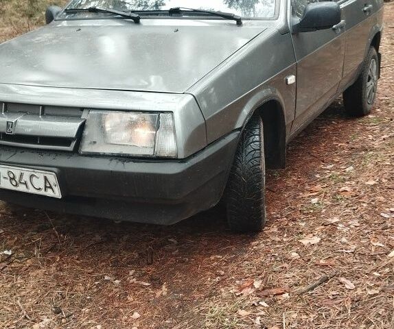 Серый ВАЗ 2109, объемом двигателя 0 л и пробегом 999 тыс. км за 784 $, фото 1 на Automoto.ua