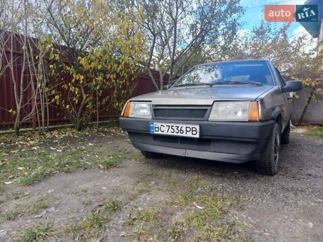 ВАЗ 2109 2000 у Львові на Automoto.ua Сірий ВАЗ 2109, об'ємом двигуна 1.46 л та пробігом 200 тис. км за 600 $, фото 1 на Automoto.ua