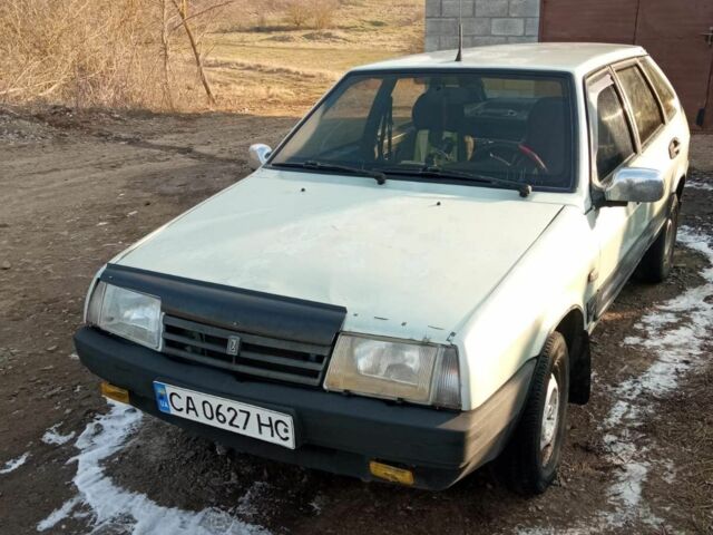 Сірий ВАЗ 2109, об'ємом двигуна 1.5 л та пробігом 250 тис. км за 1000 $, фото 1 на Automoto.ua