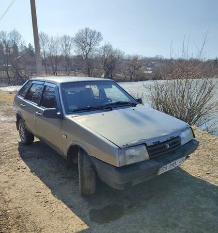 Серый ВАЗ 2109, объемом двигателя 1.5 л и пробегом 220 тыс. км за 1200 $, фото 1 на Automoto.ua