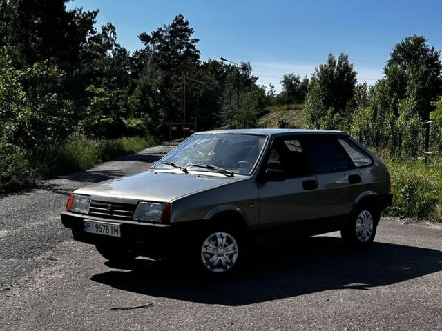 Серый ВАЗ 2109, объемом двигателя 1.5 л и пробегом 181 тыс. км за 1500 $, фото 1 на Automoto.ua