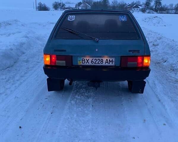 Серый ВАЗ 2109, объемом двигателя 1.5 л и пробегом 300 тыс. км за 1000 $, фото 1 на Automoto.ua