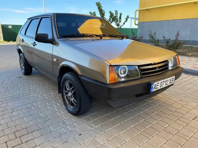 ВАЗ 2109 2001 в Одессе на Automoto.ua Серый ВАЗ 2109, объемом двигателя 1.5 л и пробегом 200 тыс. км за 1950 $, фото 1 на Automoto.ua