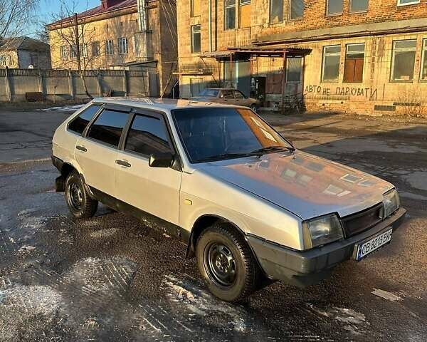 Сірий ВАЗ 2109, об'ємом двигуна 1.5 л та пробігом 244 тис. км за 999 $, фото 1 на Automoto.ua