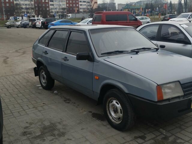 Серый ВАЗ 2109, объемом двигателя 1.5 л и пробегом 248 тыс. км за 1300 $, фото 1 на Automoto.ua