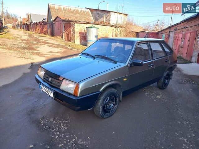 Серый ВАЗ 2109, объемом двигателя 1.5 л и пробегом 252 тыс. км за 800 $, фото 1 на Automoto.ua