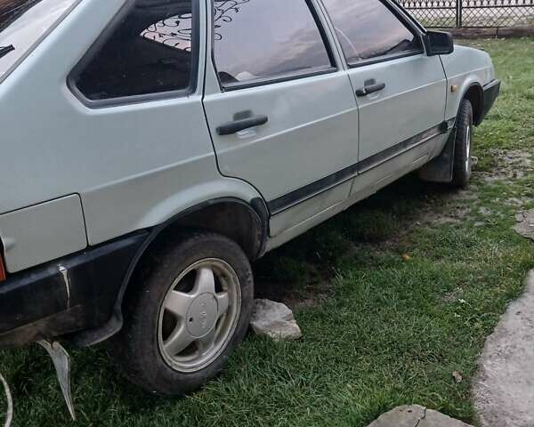 Серый ВАЗ 2109, объемом двигателя 1.5 л и пробегом 100 тыс. км за 950 $, фото 1 на Automoto.ua