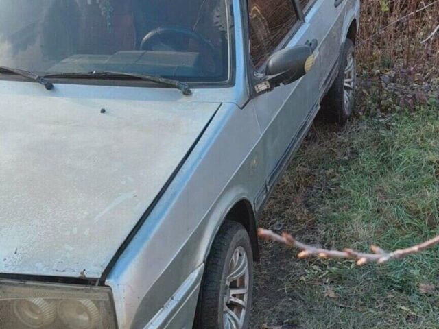 Серый ВАЗ 2109, объемом двигателя 1.5 л и пробегом 130 тыс. км за 720 $, фото 1 на Automoto.ua