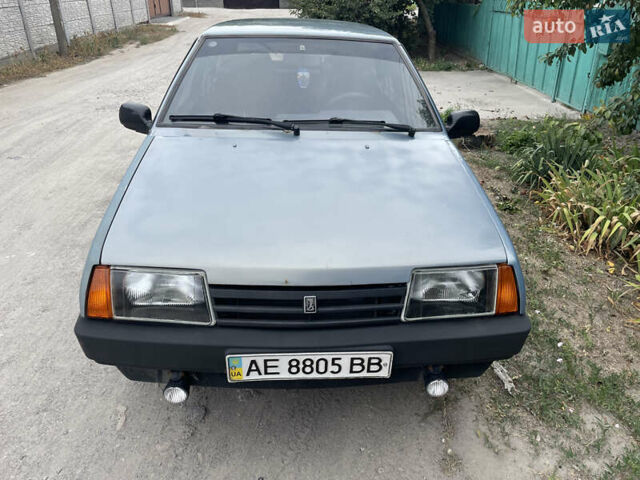 ВАЗ 2109 2002 в Днепре (Днепропетровске) на Automoto.ua Серый ВАЗ 2109, объемом двигателя 1.5 л и пробегом 265 тыс. км за 1100 $, фото 1 на Automoto.ua