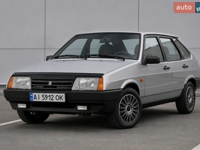 Серый ВАЗ 2109, объемом двигателя 1.5 л и пробегом 173 тыс. км за 1500 $, фото 1 на Automoto.ua